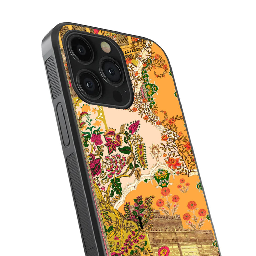 Heritage Ochre – Royal Courtyard (Glass Case)